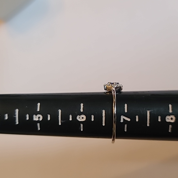 14KT gold and diamond and sapphire Petite ring. - Picture 4 of 5